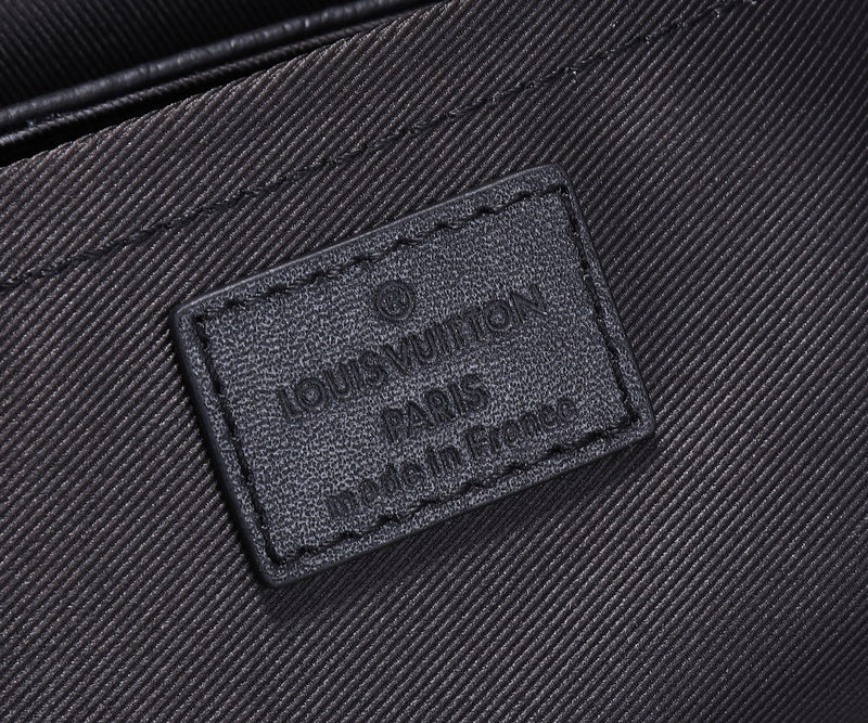 LOV - Luxurious Totes - 1824