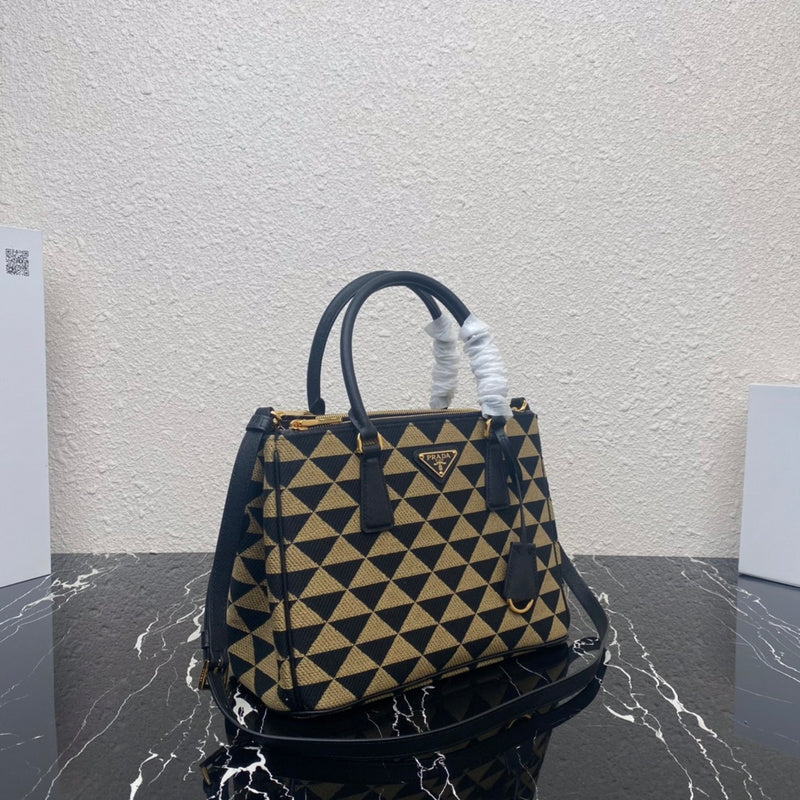 Luxurious Totes - Latest - 4568