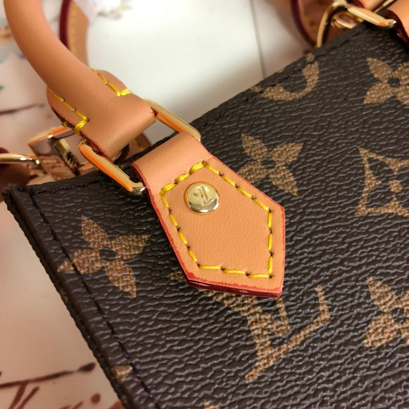 LOV - Luxurious Totes - 2640