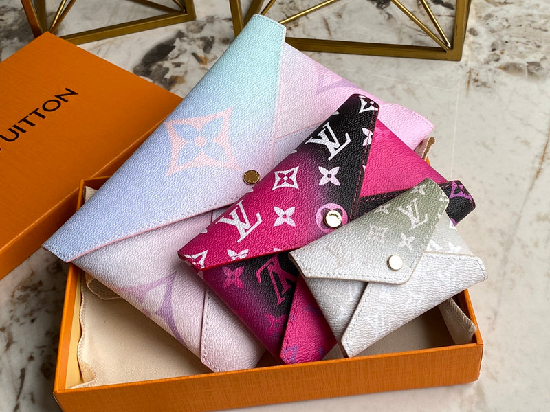 LOV - Luxurious Totes - 1595
