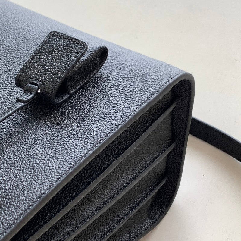 Luxurious Totes - Latest - 8142
