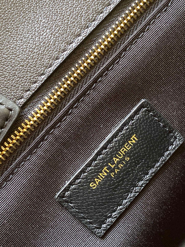 Luxurious Totes - Latest - 8623