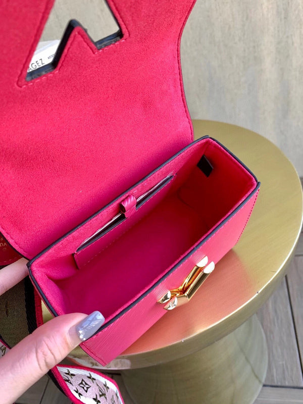 LOV - Luxurious Totes - 732