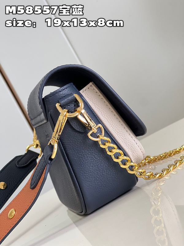 LOV - Luxurious Totes - 462