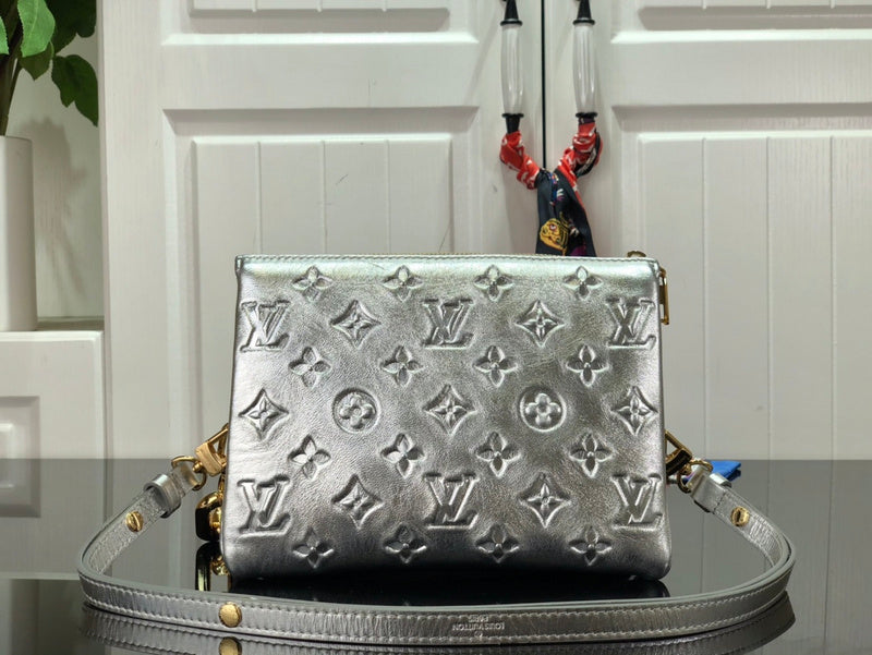 LOV - Luxurious Totes - 1810