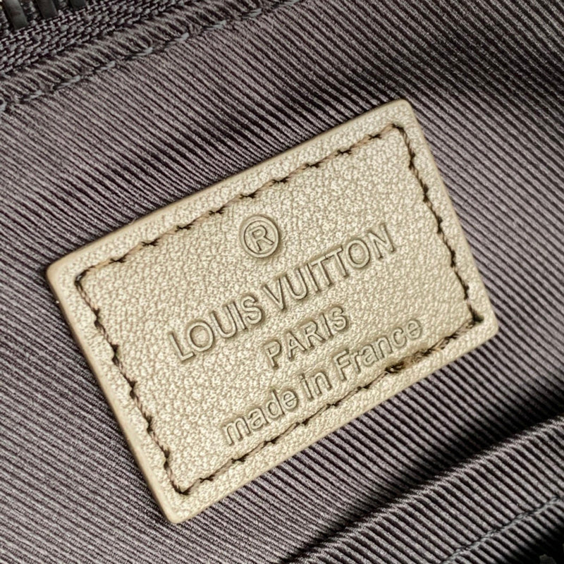 LOV - Luxurious Totes - 2378