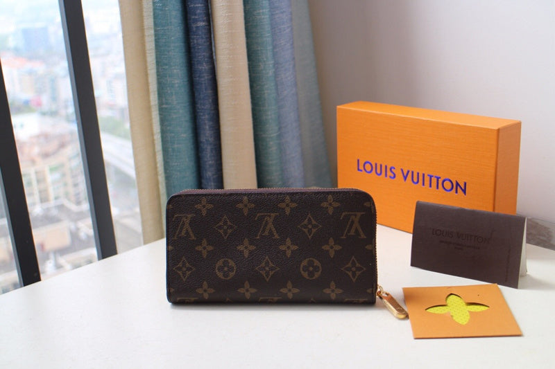 Luxurious Totes - Latest - 1112