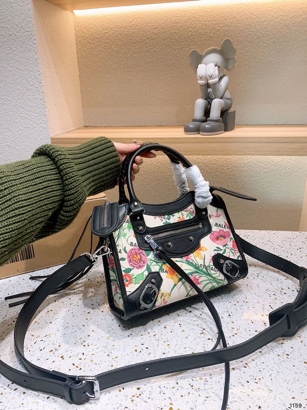 Luxurious Totes - BGA2 Bags - 224