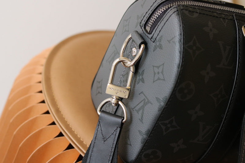 LOV - Luxurious Totes - 2043