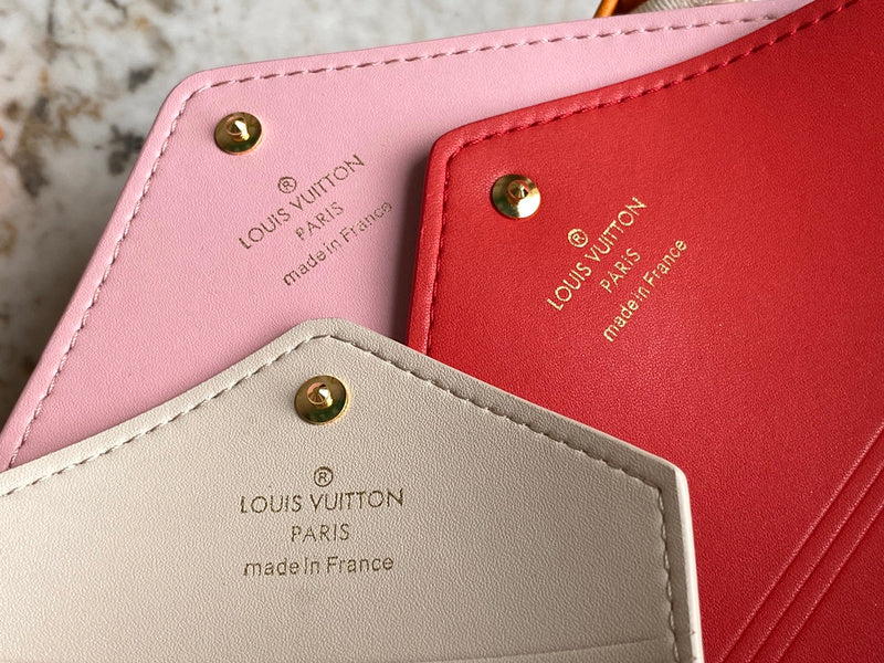 LOV - Luxurious Totes - 1595