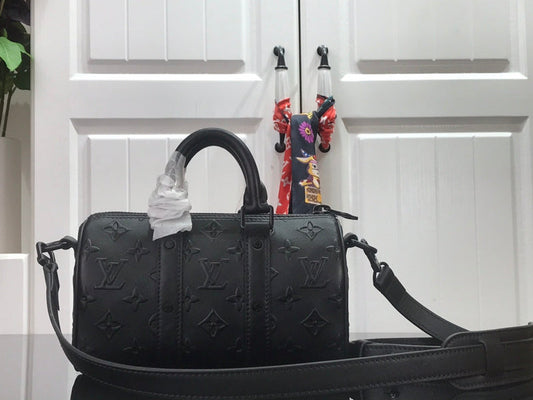 LOV - Luxurious Totes - 2274