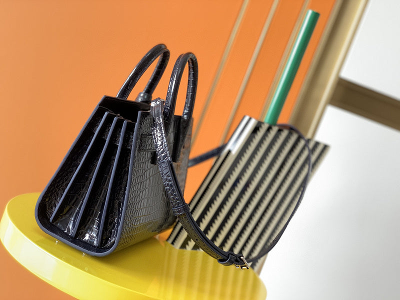 Luxurious Totes - Latest - 8866