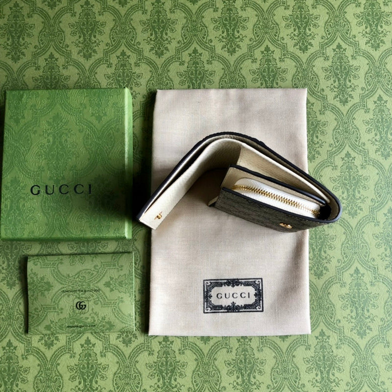 GUI - Luxurious Totes - 158
