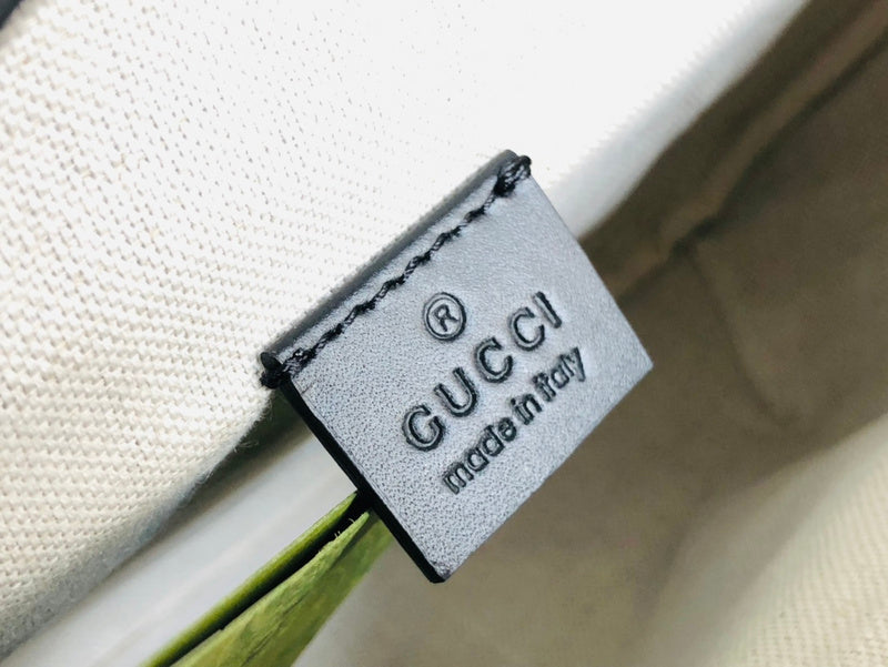 GUI - Luxurious Totes - 737