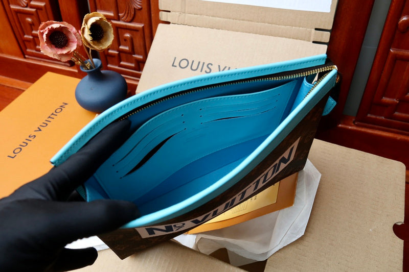 LOV - Luxurious Totes - 1783