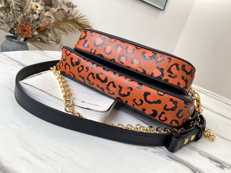 LOV - Luxurious Totes - 2358