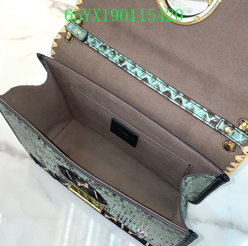 GC - Shoulder - 3478