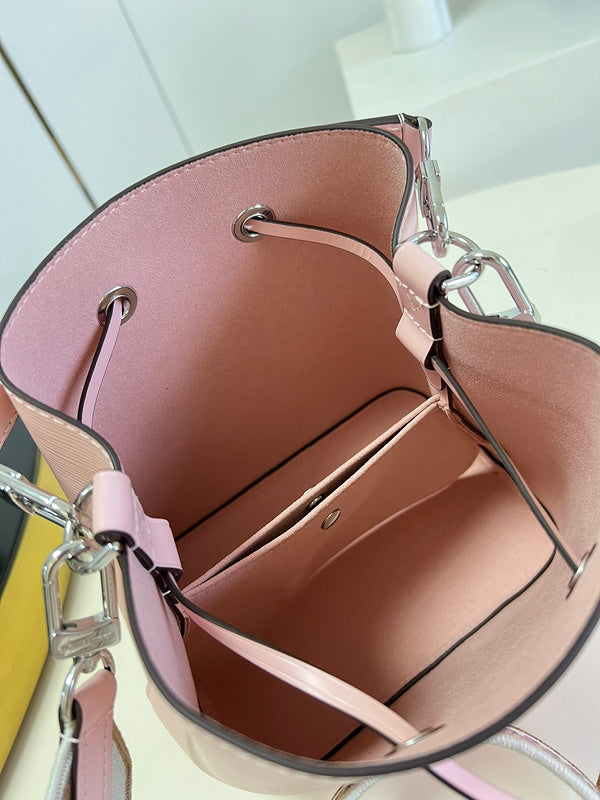 LOV - Luxurious Totes - 1318