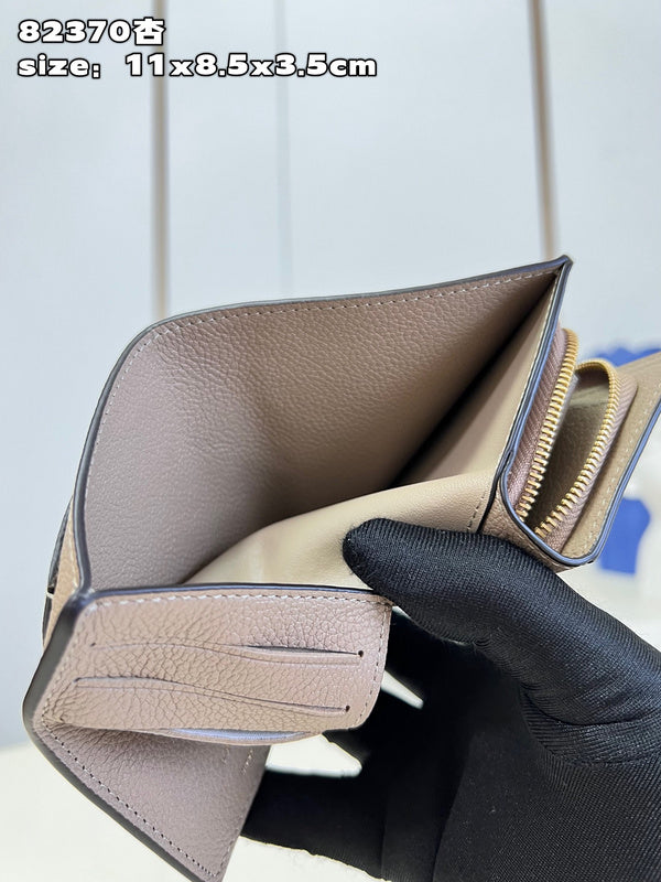 LOV - Luxurious Totes - 345