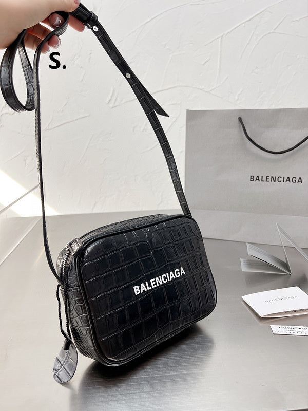 Luxurious Totes - BGA2 Bags - 016