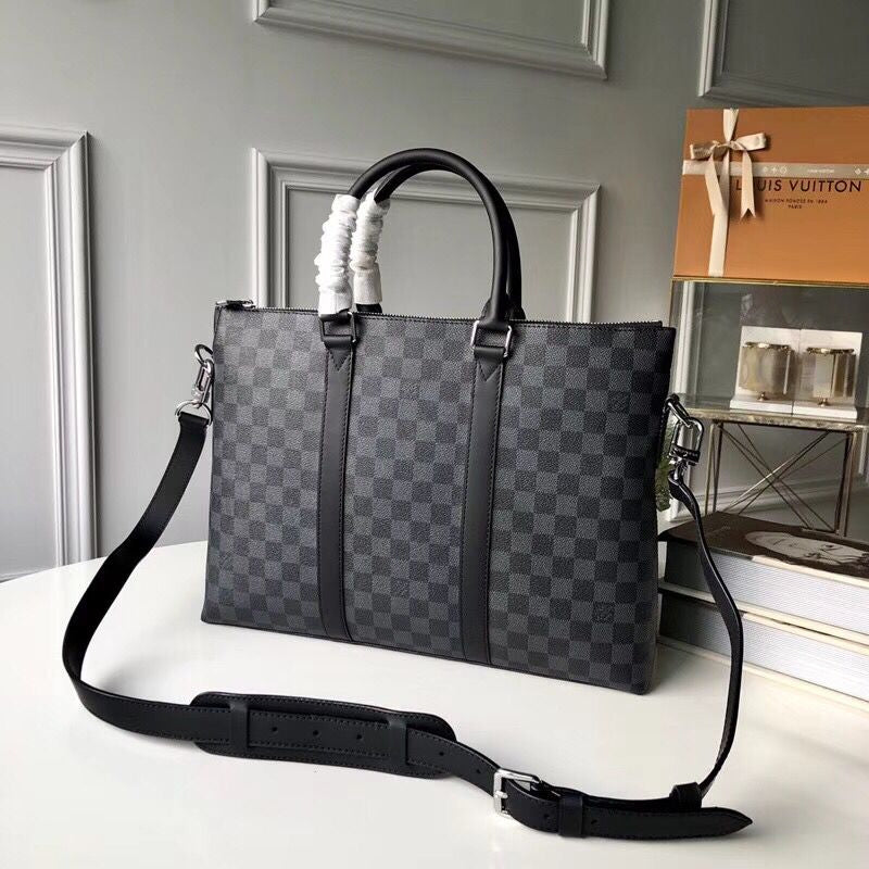 LOV - Luxurious Totes - 447