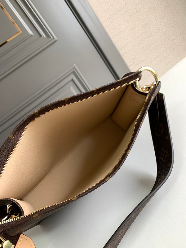 LOV - Luxurious Totes - 1909