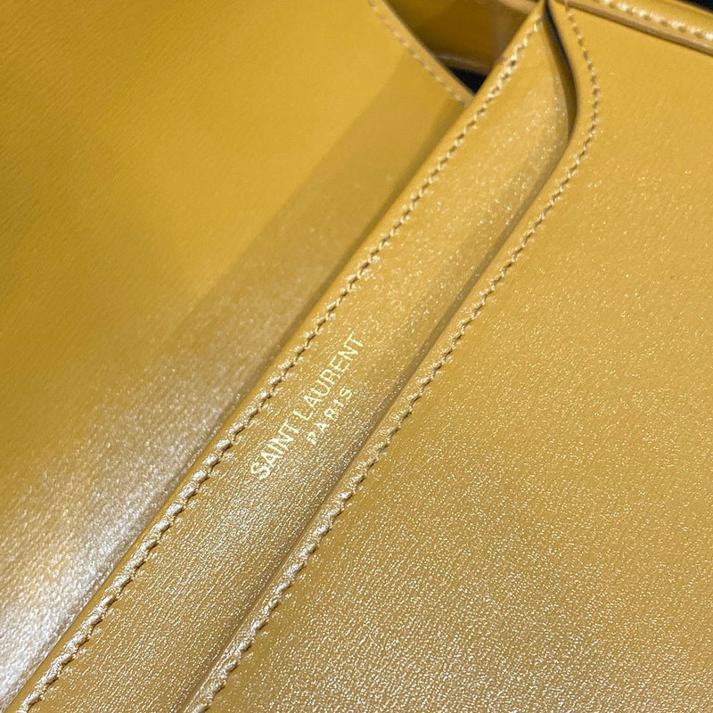 Luxurious Totes - Latest - 8202