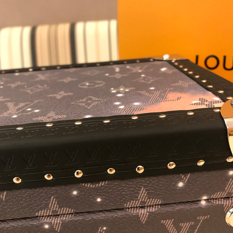 LOV - Luxurious Totes - 844