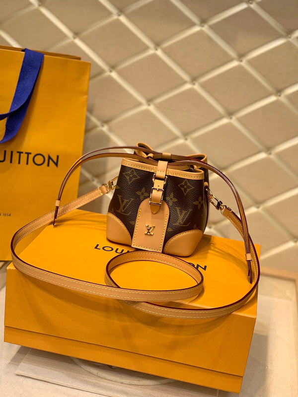 LOV - Luxurious Totes - 1843