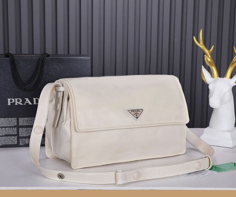 PDA - Luxurious Totes - 200