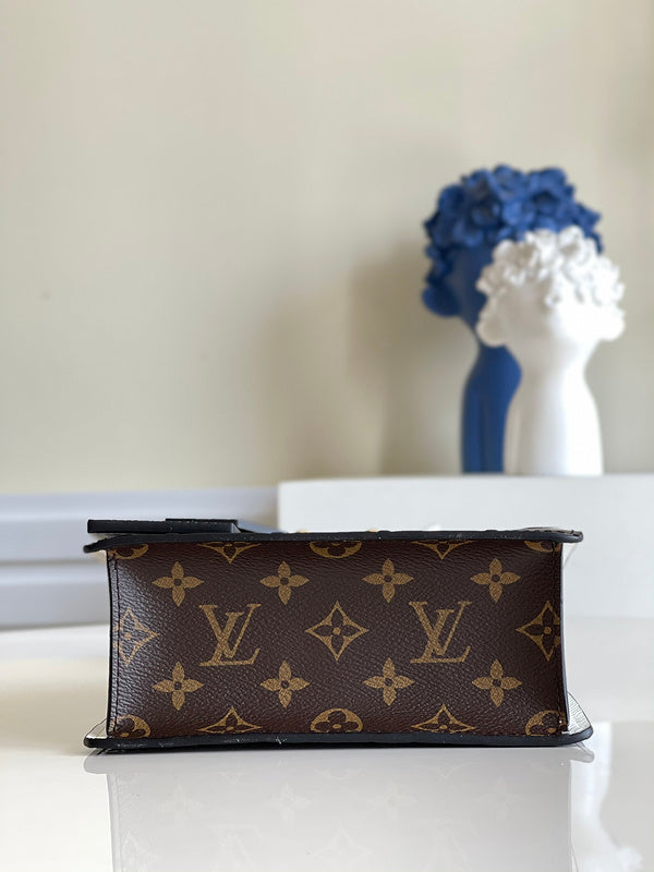 LOV - Luxurious Totes - 2226