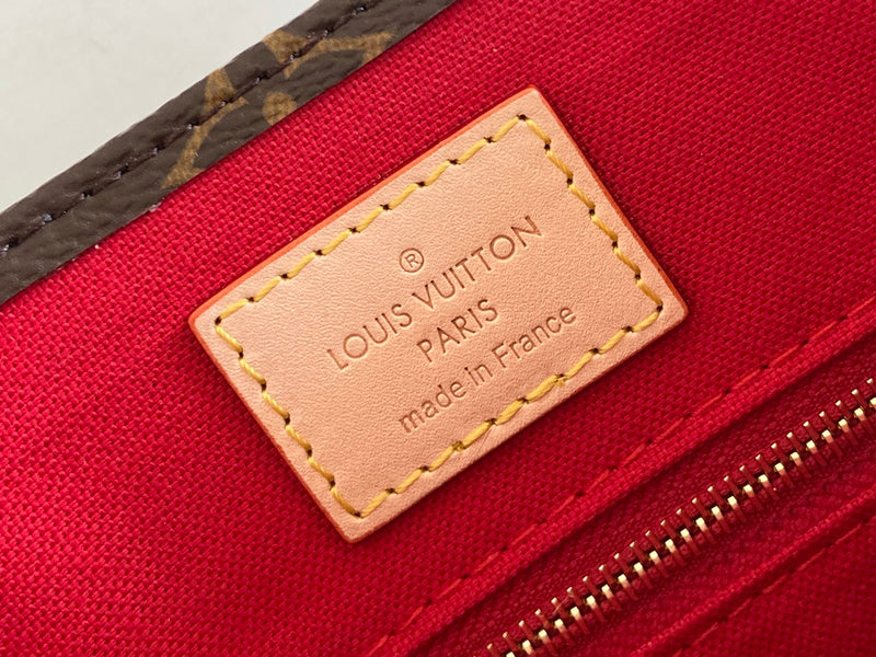 LOV - Luxurious Totes - 1833