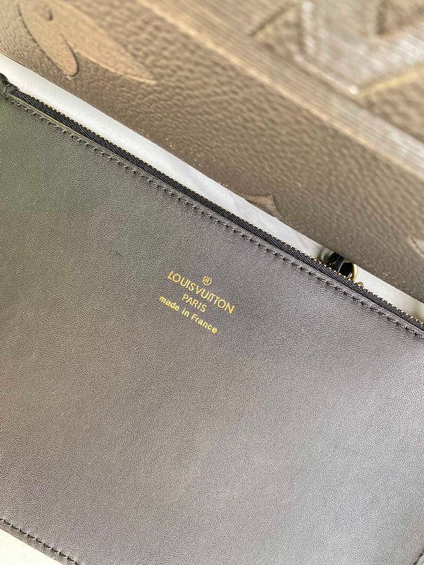 LOV - Luxurious Totes - 2525