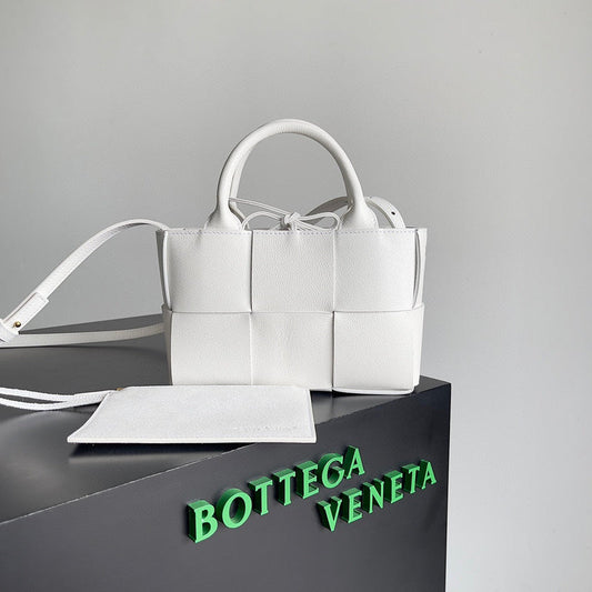 Luxurious-Totes - BV Bags - 1086