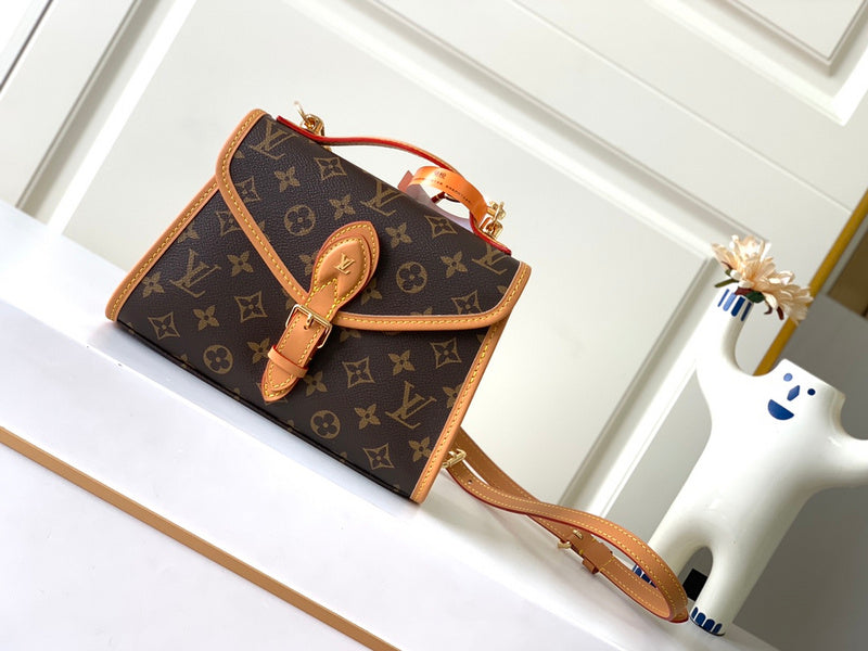 LOV - Luxurious Totes - 1105
