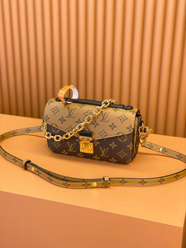 LOV - Luxurious Totes - 233