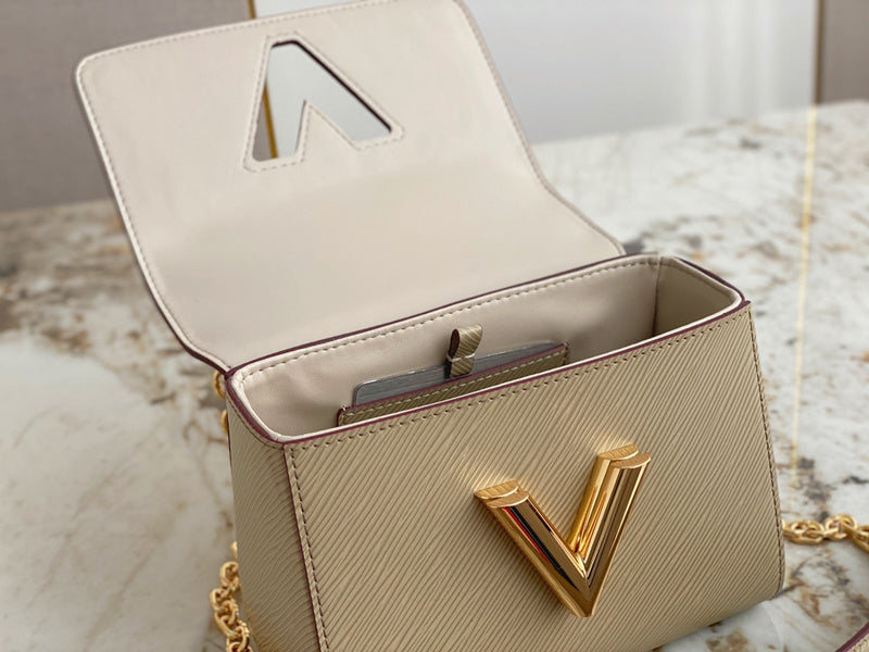 LOV - Luxurious Totes - 577