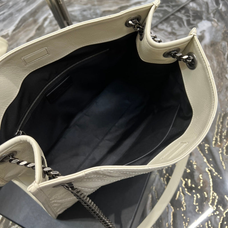 Luxurious Totes - Latest - 8254