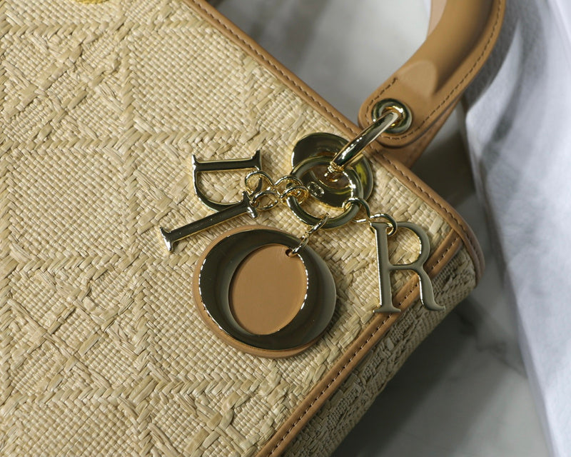 Luxurious Totes - Latest - 6420