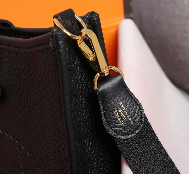 HMS - Luxurious Totes - 072