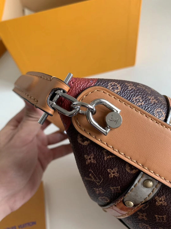 Luxurious Totes - Latest - 2401