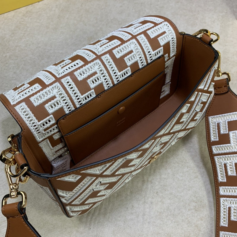 Luxurious Totes - Latest - 11139