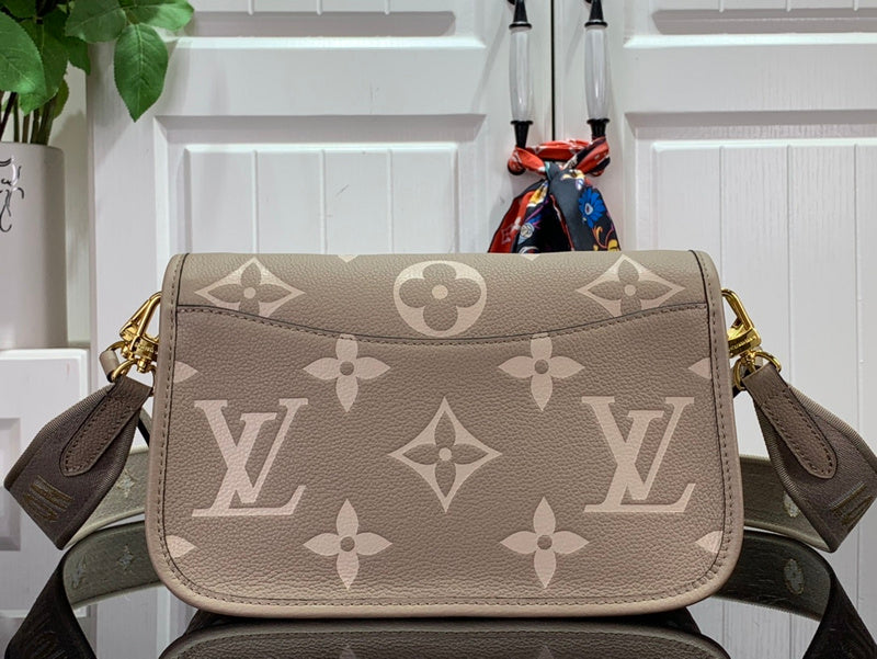 LOV - Luxurious Totes - 515