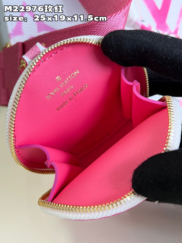 LOV - Luxurious Totes - 004