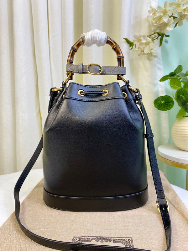 GUI - Luxurious Totes - 696