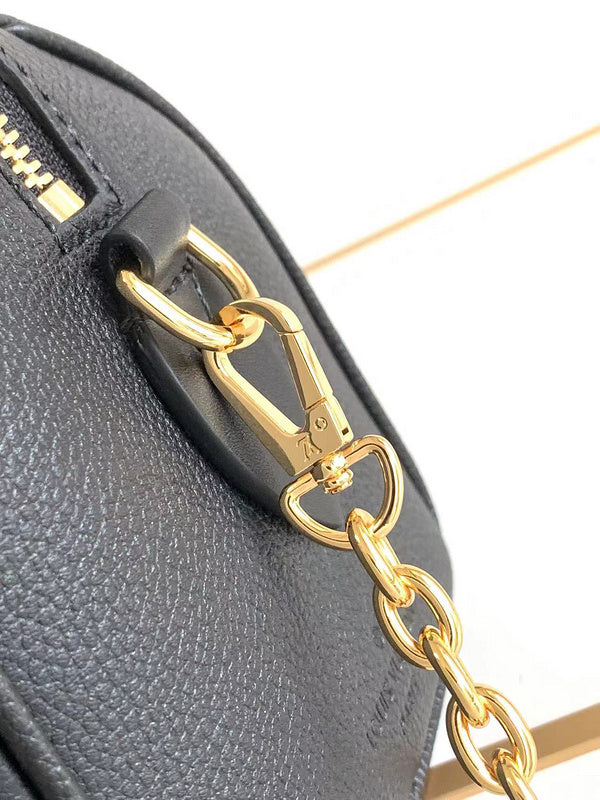 LOV - Luxurious Totes - 141