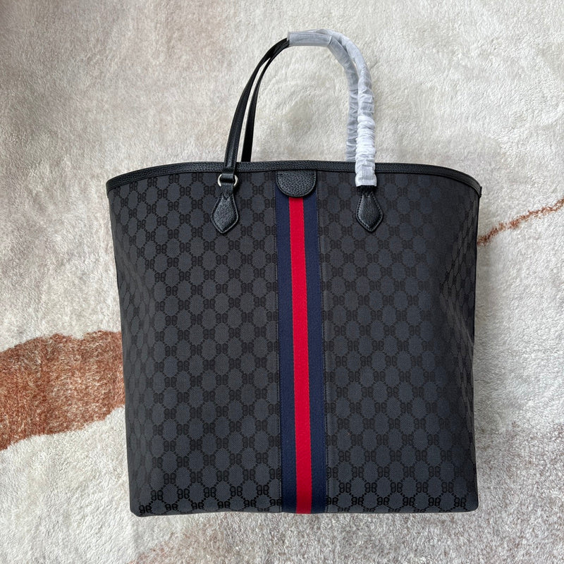 GUI - Luxurious Totes - 1210