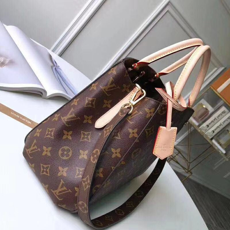 LOV - Luxurious Totes - 2620