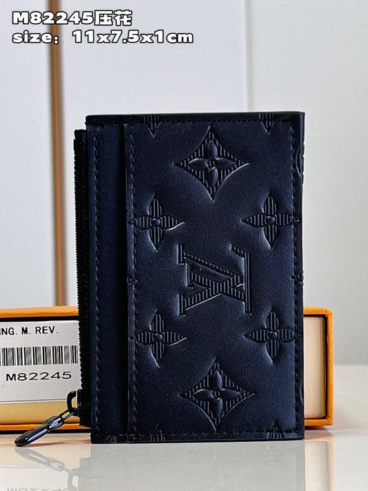 LOV - Luxurious Totes - 311
