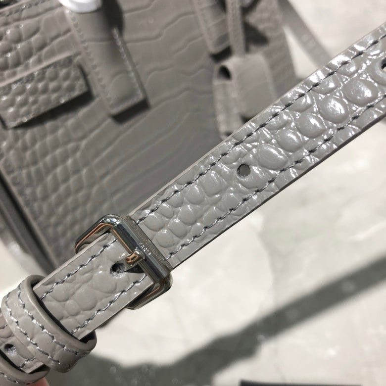 Luxurious Totes - Latest - 9485